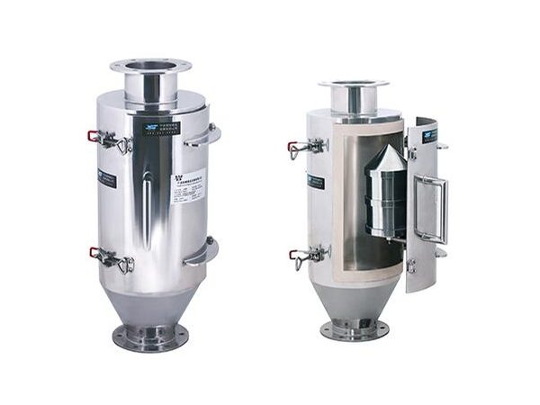 Stainless bullet magnet for pipe and pneumatic lines