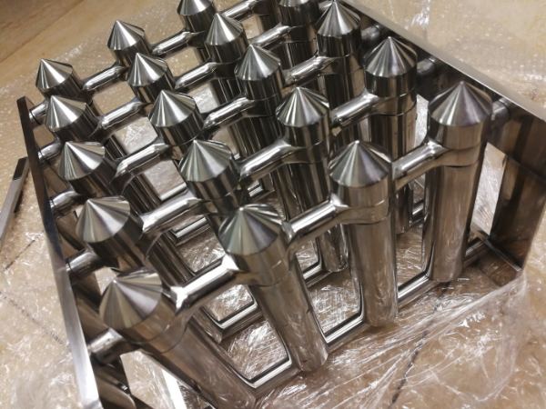 Stainless grate magnet with pointed magnetic bars